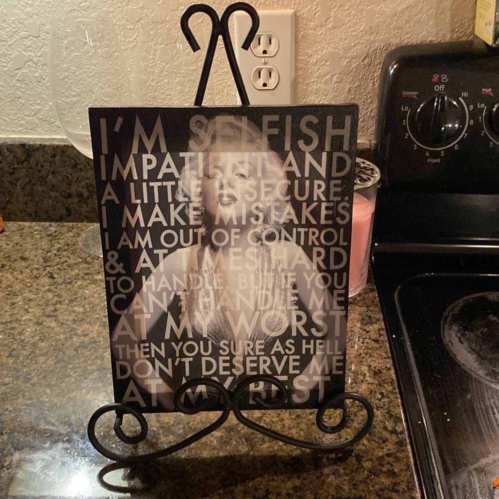One of Marlyn Monroe Best Quotes Wallhanging or Deserves its Own Stand